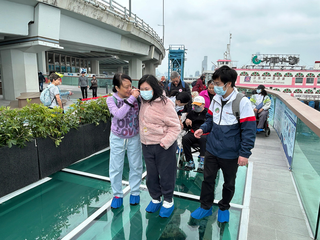 康栢義工隊攜手耀能協(xié)會傷健人士暖心出行