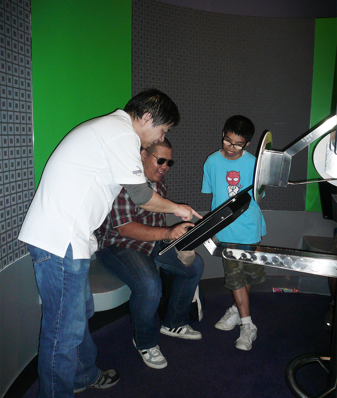 陪伴復(fù)康人士外出游玩